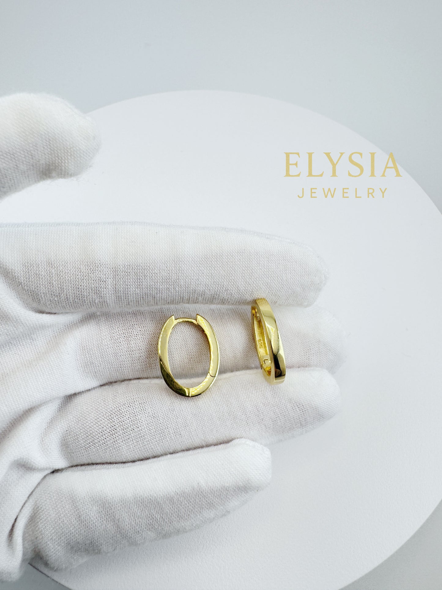Minimal Oval Hoop Earrings – 925 Sterling Silver | Gold-Plated Option