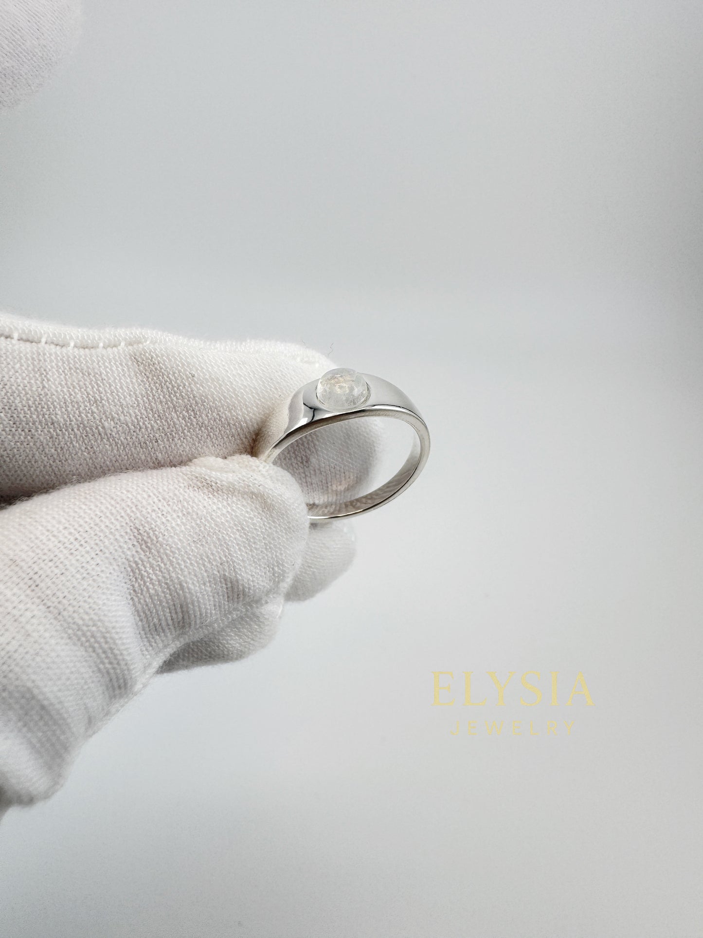 925 Silver Moonstone Ring — Minimalist Polished De