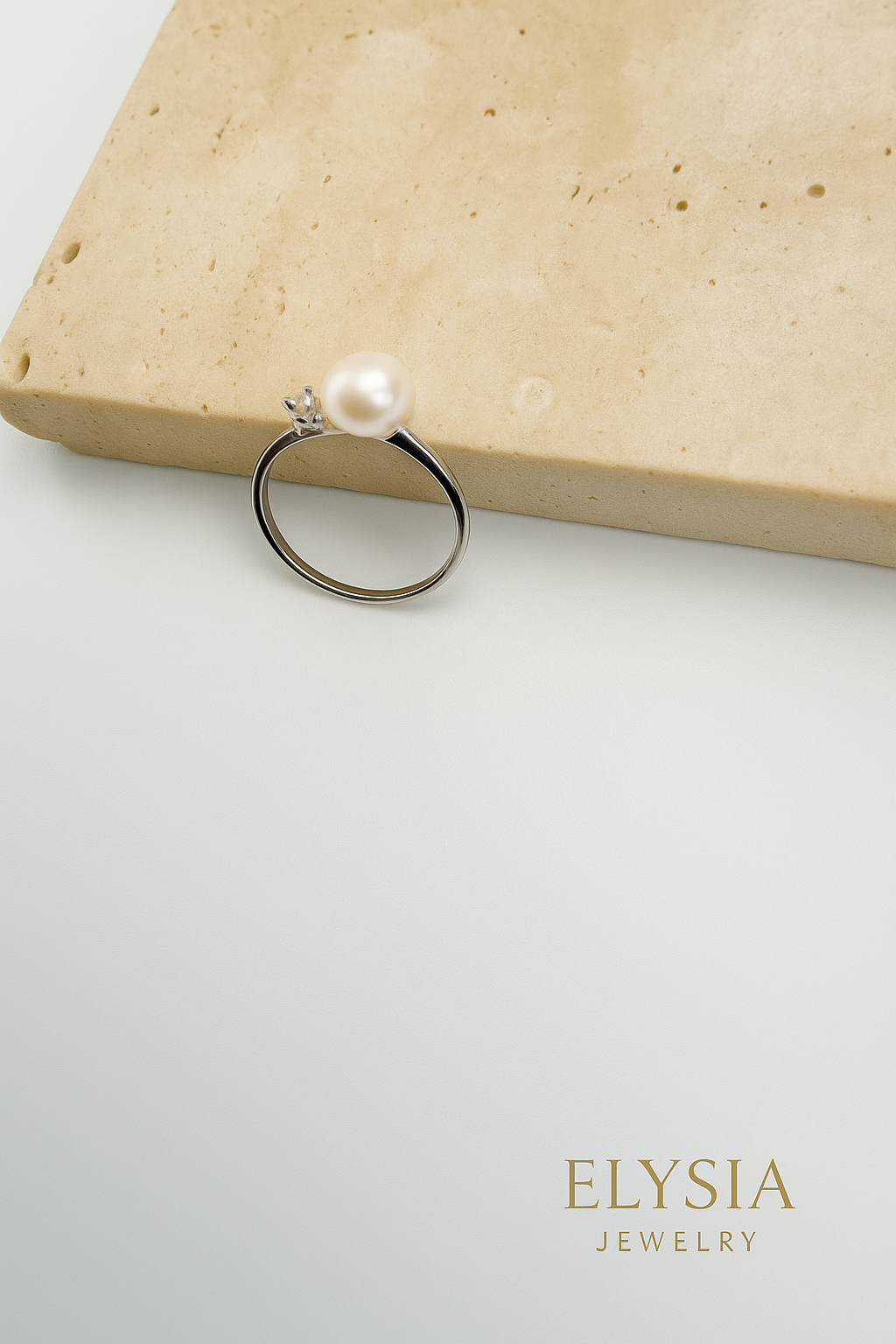 Ring with Pearl