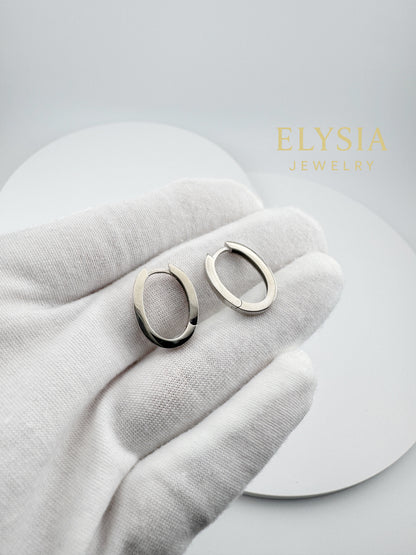 Minimal Oval Hoop Earrings – 925 Sterling Silver | Gold-Plated Option