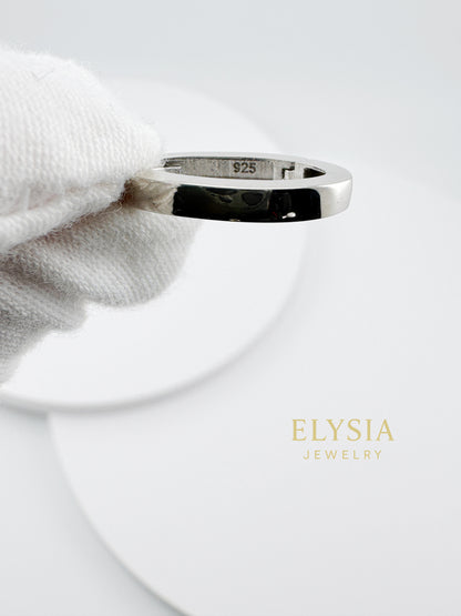 Minimal Oval Hoop Earrings – 925 Sterling Silver | Gold-Plated Option