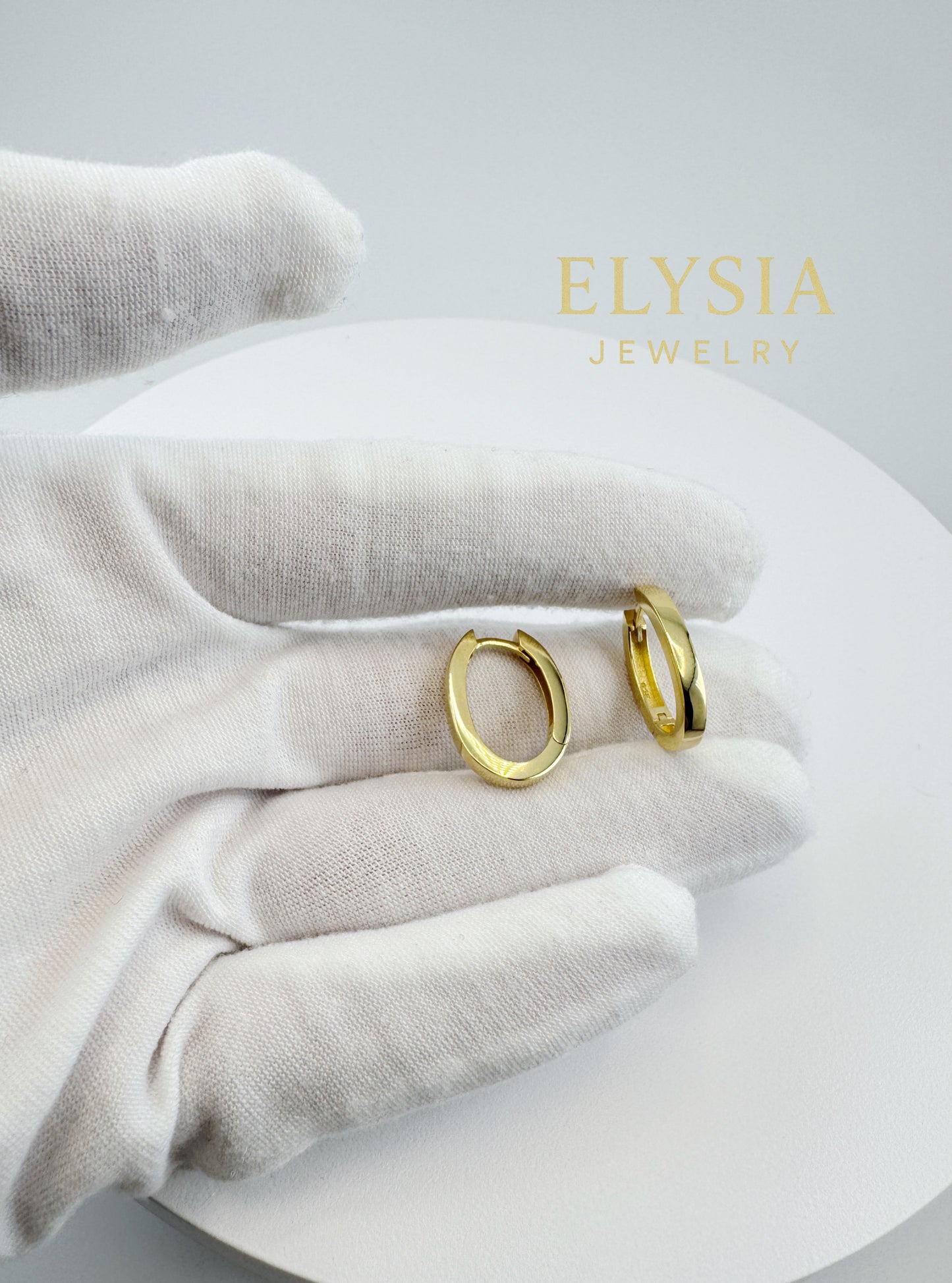 Minimal Oval Hoop Earrings – 925 Sterling Silver | Gold-Plated Option