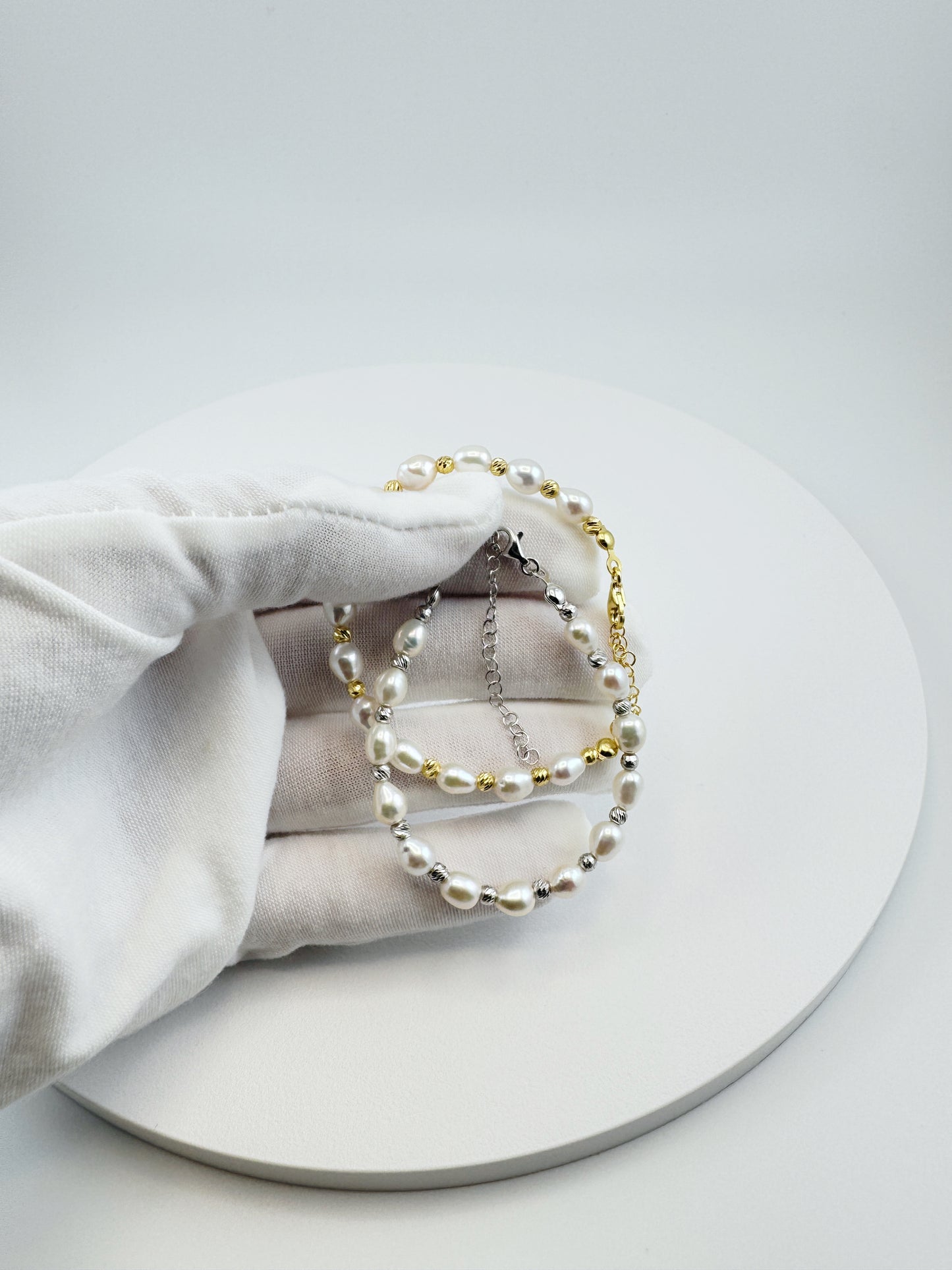 Dual-Tone Freshwater Pearl Bracelet-925 Silver & Gold Accents | Elysia Jewelry