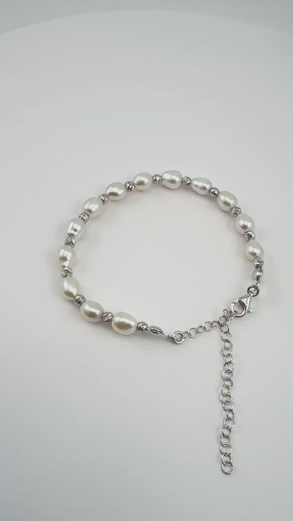 Dual-Tone Freshwater Pearl Bracelet-925 Silver & Gold Accents | Elysia Jewelry